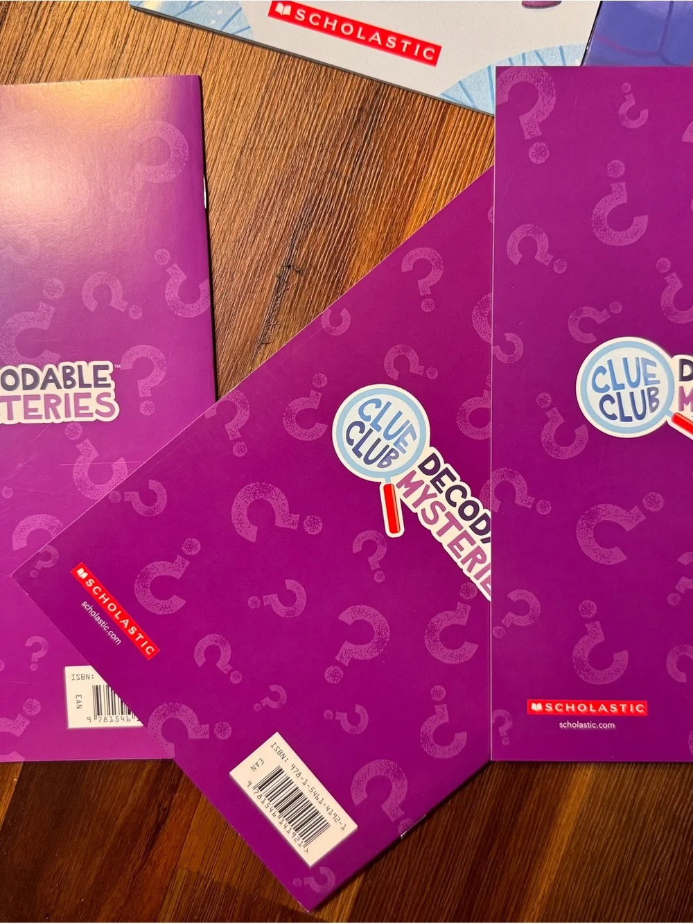 Scholastic Clue Club Decodable Mysteries – Set of 8 Books | Early Readers